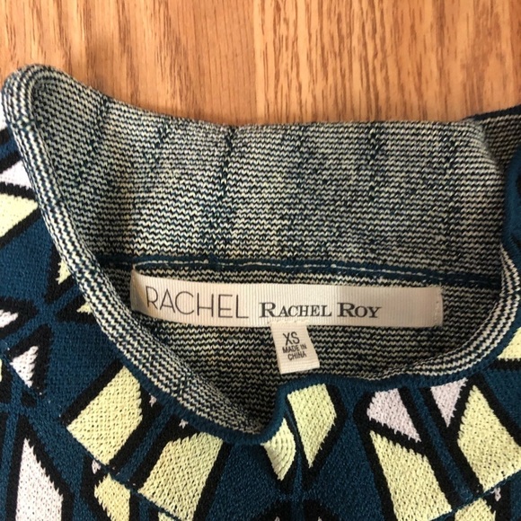 Rachel Roy Geometric shape pattern crop topXS - Picture 2 of 3